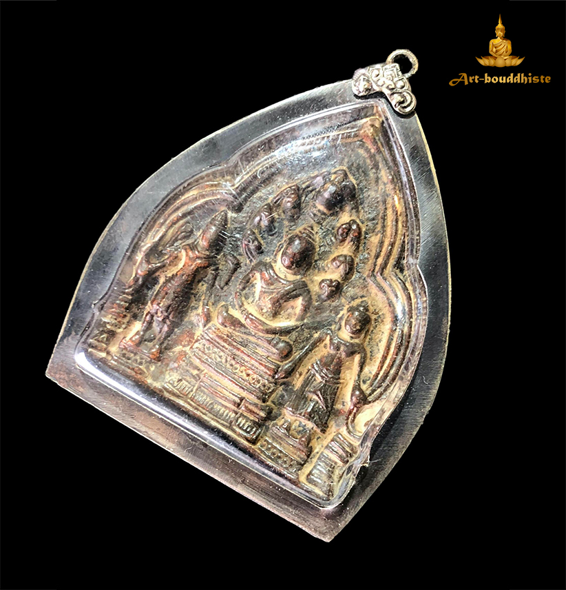 Amulette de Vishnu tenant une arme